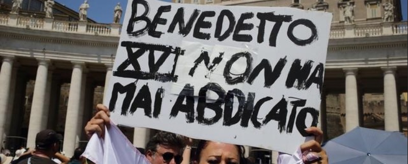 Benoît n'a pas été remercié
